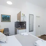 Varos Гостевой дом 3*