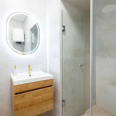 Varos Gasthuis 3*