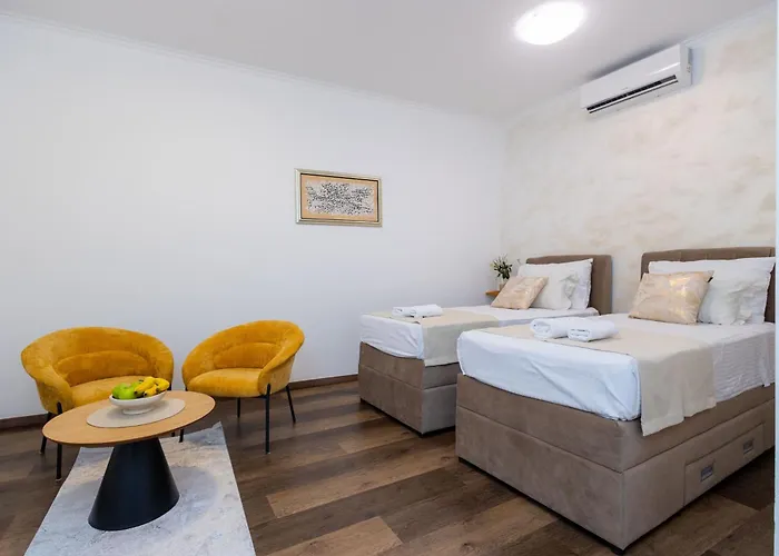 Varos Pensionat Split