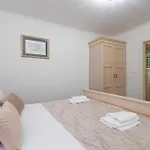 Varos Πανσιόν 3*