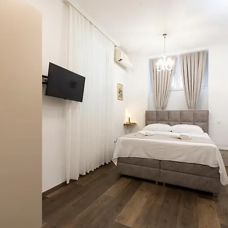 Guest house Varos 3*