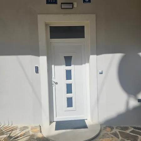 Varos