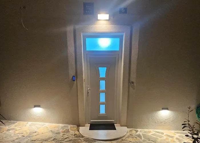 בית הארחה Varos 3*