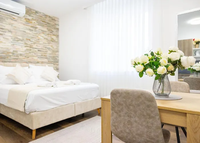 بيت ضيافة Varos سبليت