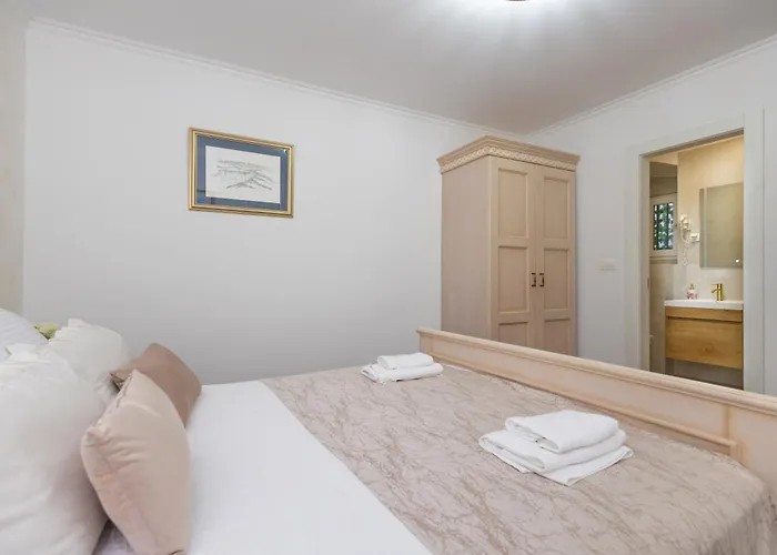 Varos بيت ضيافة 3*