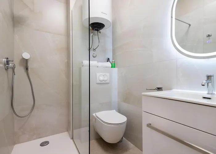 بيت ضيافة Varos