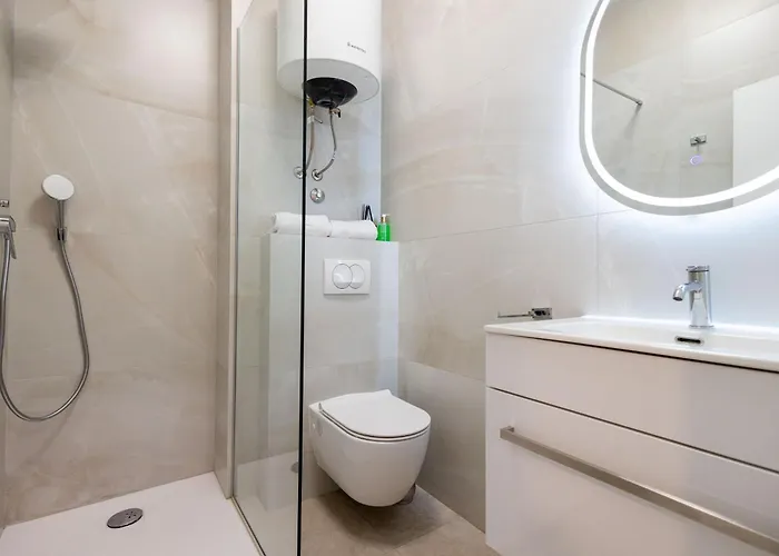 Varos بيت ضيافة سبليت